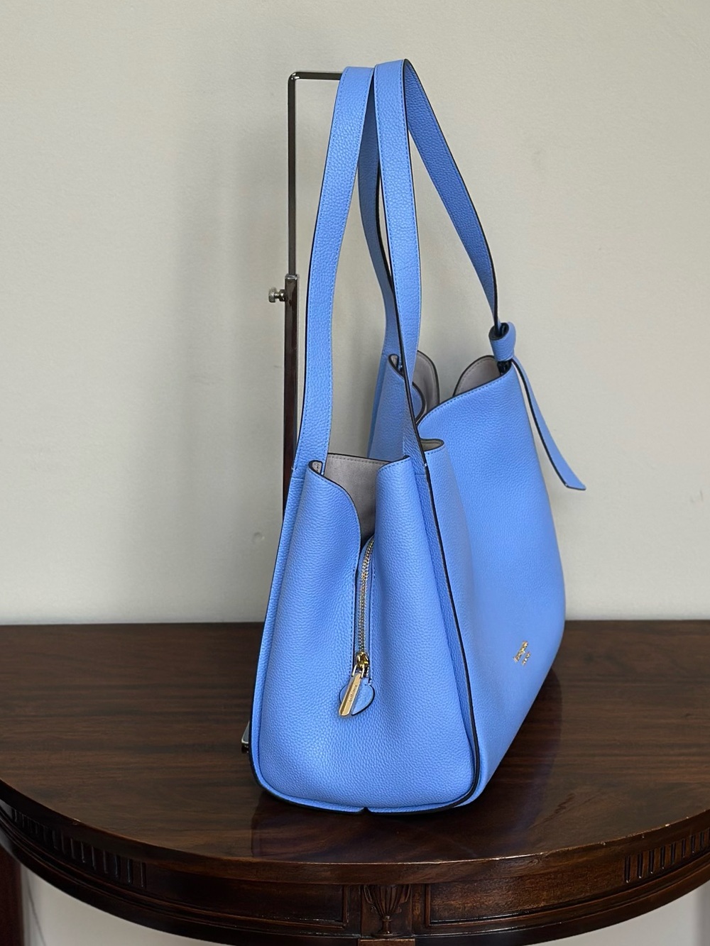 Kate Spade Knott Large Shoulder Bag - Periwinkle Blue - Like New! See Video! - Picture 5 of 12